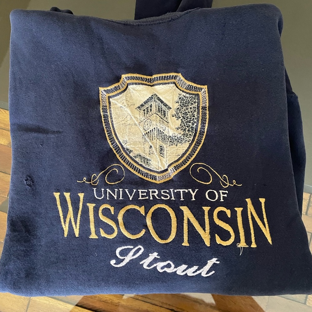 VINTAGE DISTRESSED University of Wisconsin - Stout Crewneck Sweatshirt